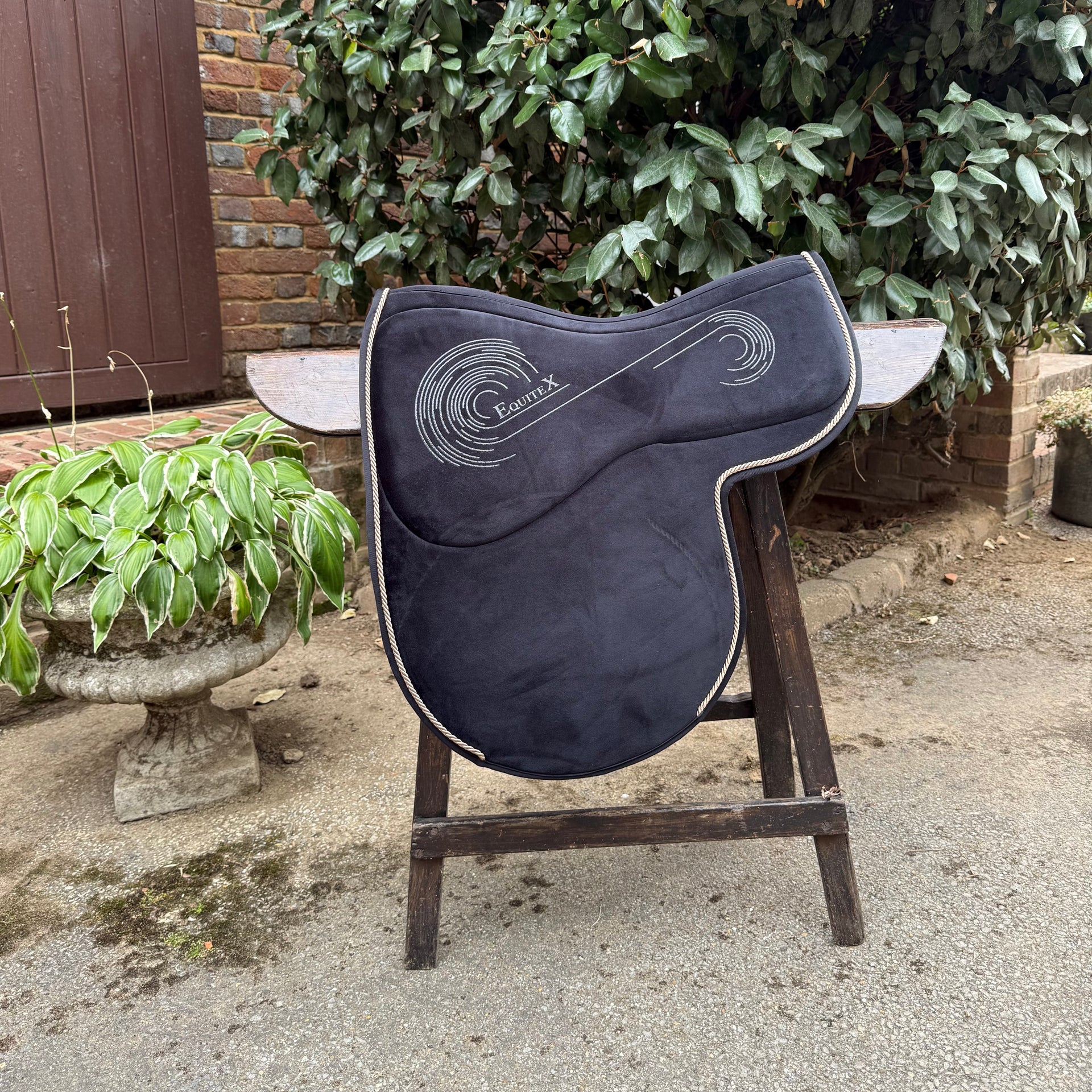 Tapis De Selle Noir Welltex De Back On Track, Taille Full, Avec Céramique Thérapeutique